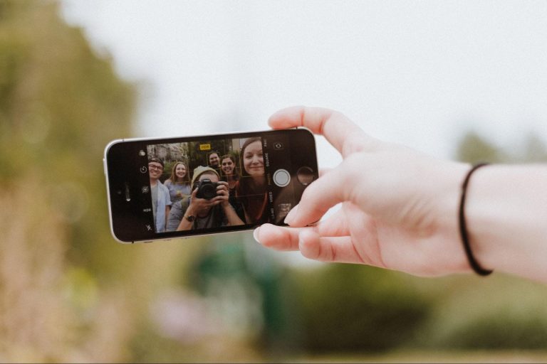 Le mode selphie et rafale au smartphone